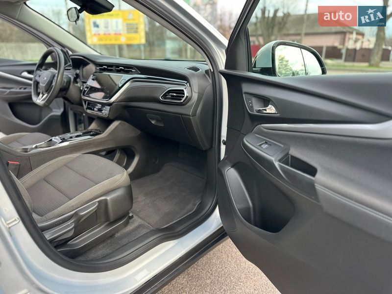 Хетчбек Chevrolet Bolt EV 2023 в Первомайську