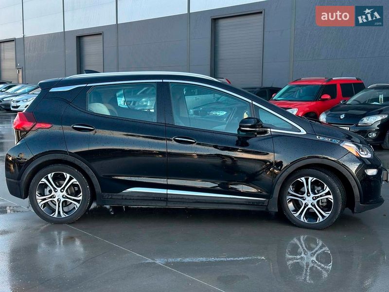 Хэтчбек Chevrolet Bolt EV 2019 в Львове фото 4 Хэтчбек Chevrolet Bolt EV 2019 в Львове