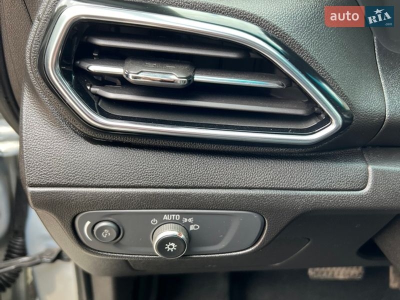 Хетчбек Chevrolet Bolt EV 2022 в Конотопі