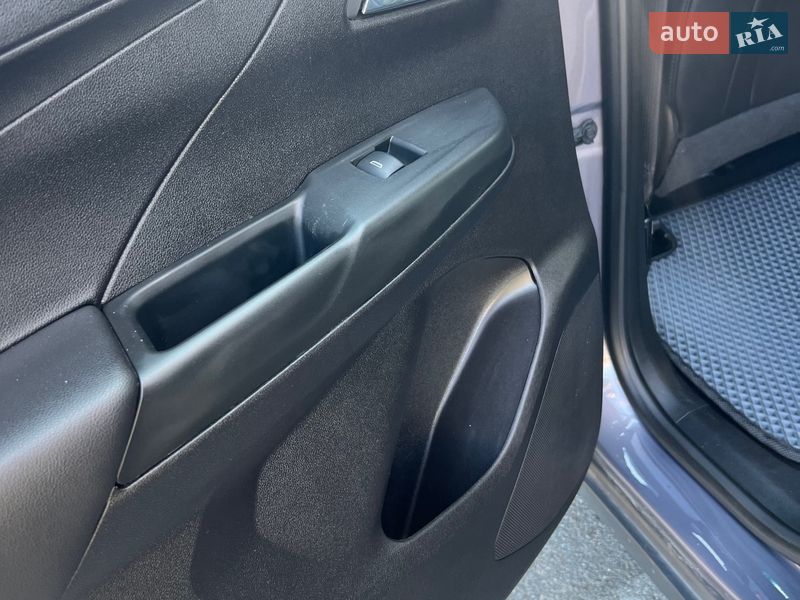 Хетчбек Chevrolet Bolt EV 2023 в Києві