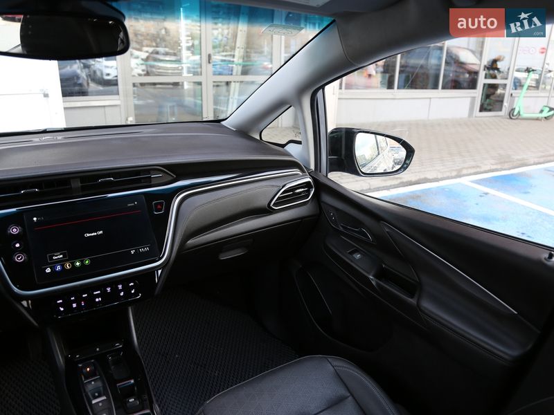 Хетчбек Chevrolet Bolt EV 2023 в Києві