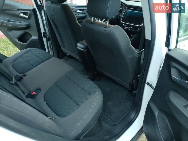 Хетчбек Chevrolet Bolt EV 2022 в Березному