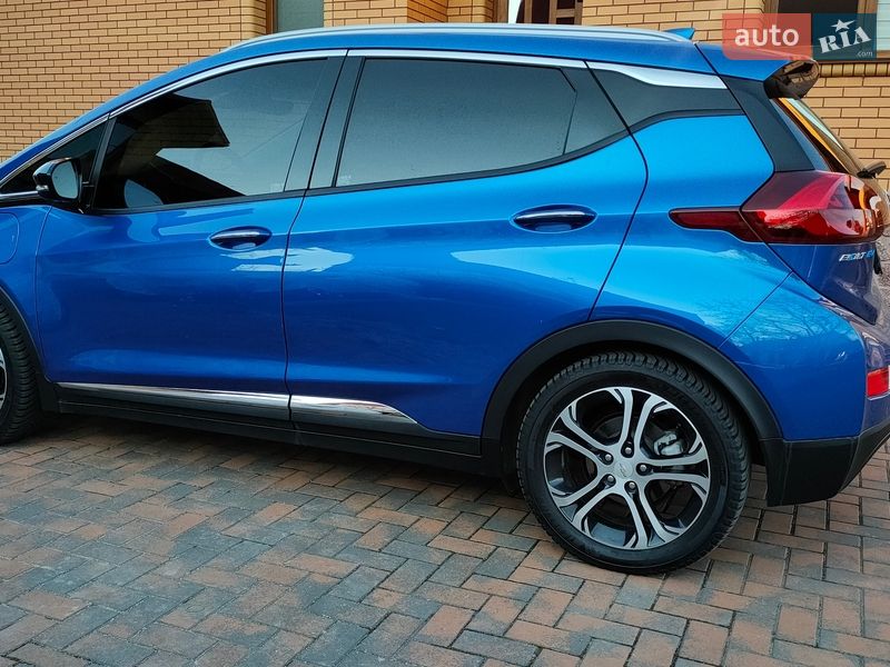 Хэтчбек Chevrolet Bolt EV 2021 в Житомире фото 9 Хэтчбек Chevrolet Bolt EV 2021 в Житомире