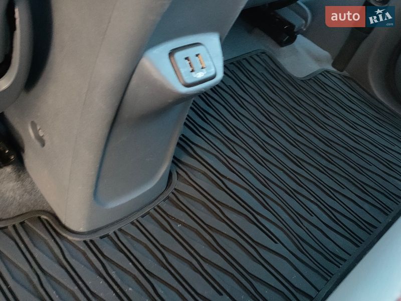 Хэтчбек Chevrolet Bolt EV 2021 в Житомире фото 4 Хэтчбек Chevrolet Bolt EV 2021 в Житомире