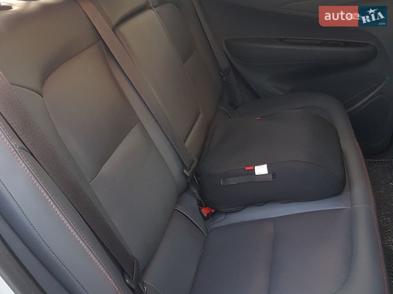 Хетчбек Chevrolet Bolt EV 2017 в Чернігові фото 15 Хетчбек Chevrolet Bolt EV 2017 в Чернігові