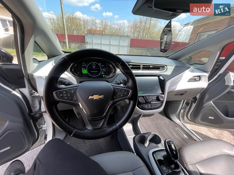 Хэтчбек Chevrolet Bolt EV 2017 в Виннице фото 8 Хэтчбек Chevrolet Bolt EV 2017 в Виннице