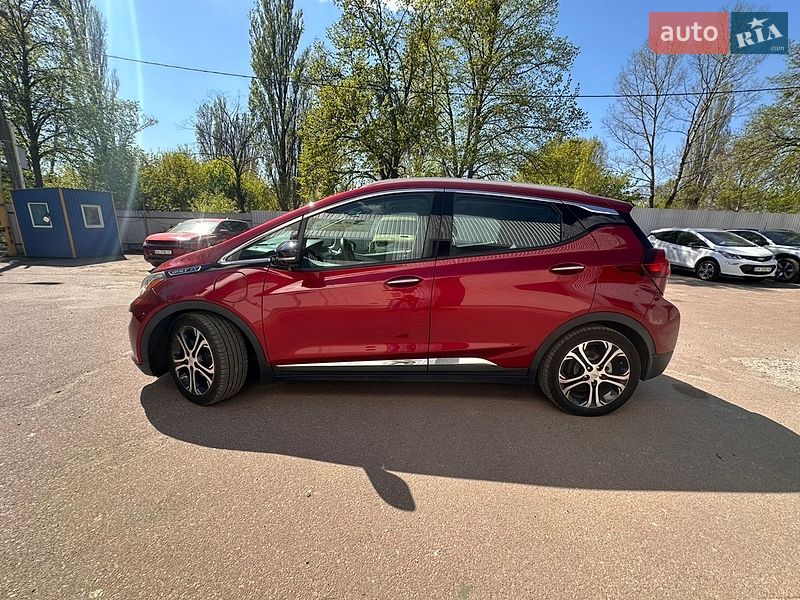 Хэтчбек Chevrolet Bolt EV 2017 в Киеве фото 3 Хэтчбек Chevrolet Bolt EV 2017 в Киеве