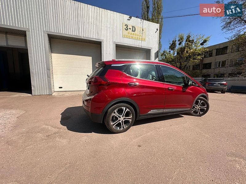 Хэтчбек Chevrolet Bolt EV 2017 в Киеве фото 5 Хэтчбек Chevrolet Bolt EV 2017 в Киеве