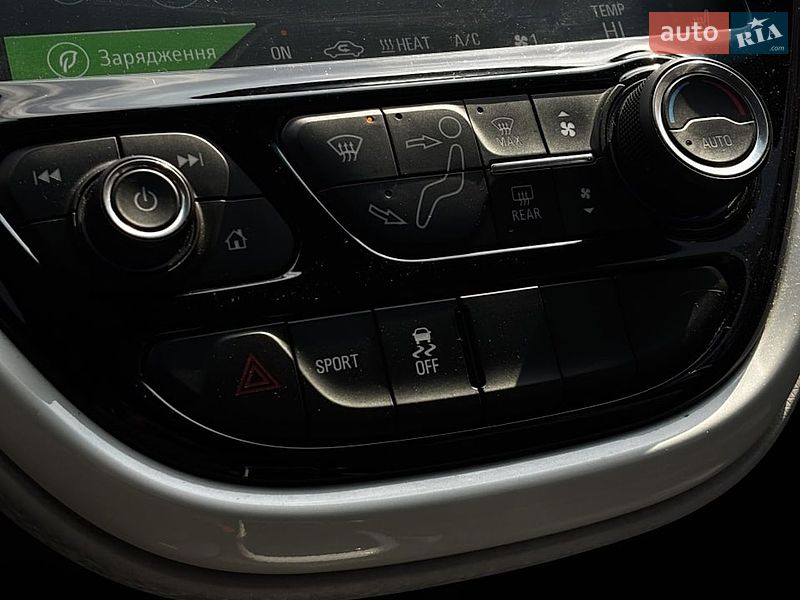Хэтчбек Chevrolet Bolt EV 2018 в Белогородке