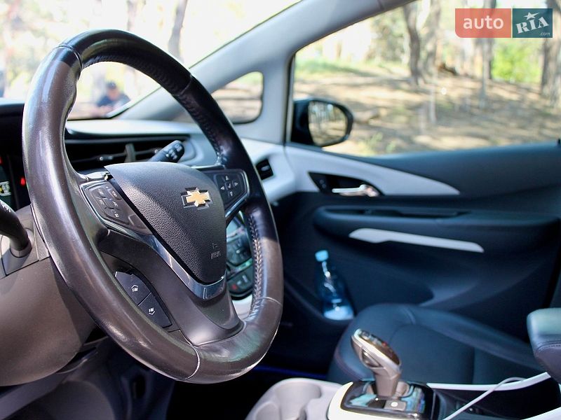Хэтчбек Chevrolet Bolt EV 2019 в Днепре