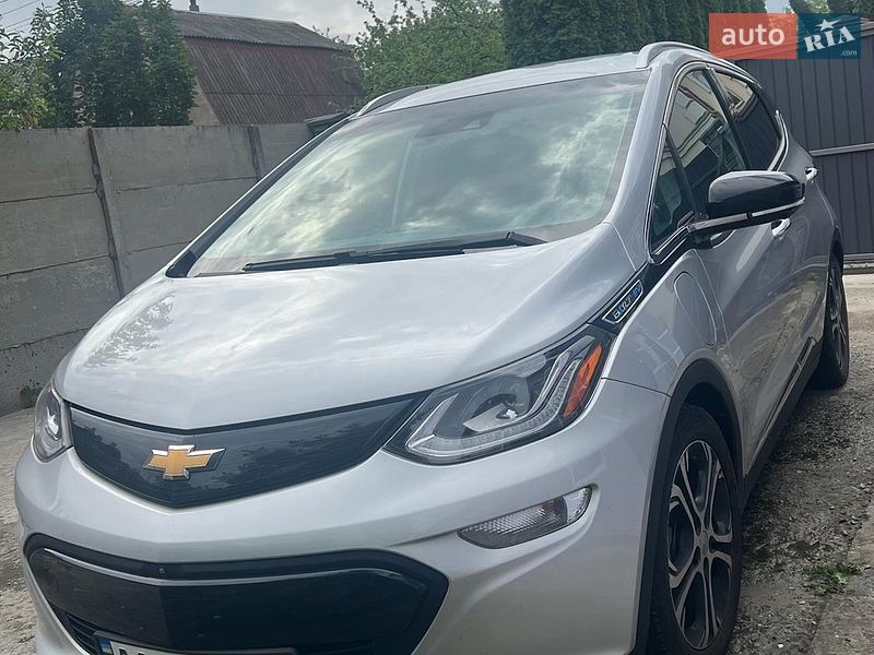 Хэтчбек Chevrolet Bolt EV 2017 в Киеве