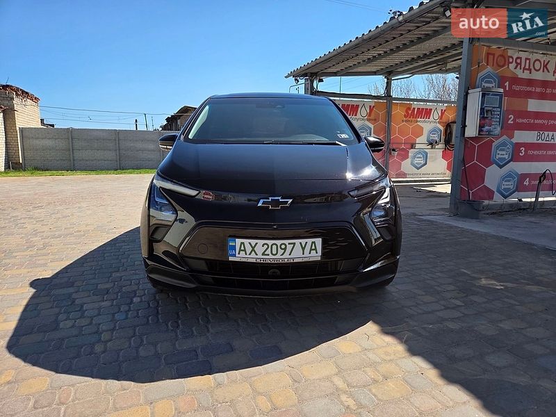 Хэтчбек Chevrolet Bolt EV 2023 в Змиеве