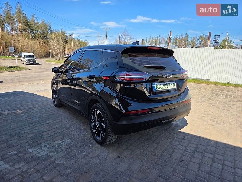 Хэтчбек Chevrolet Bolt EV 2023 в Змиеве