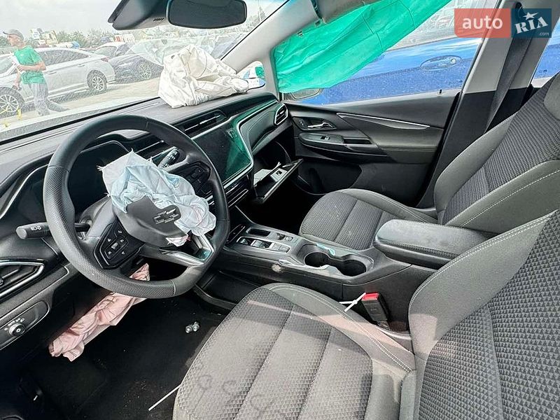 Хэтчбек Chevrolet Bolt EV 2023 в Львове