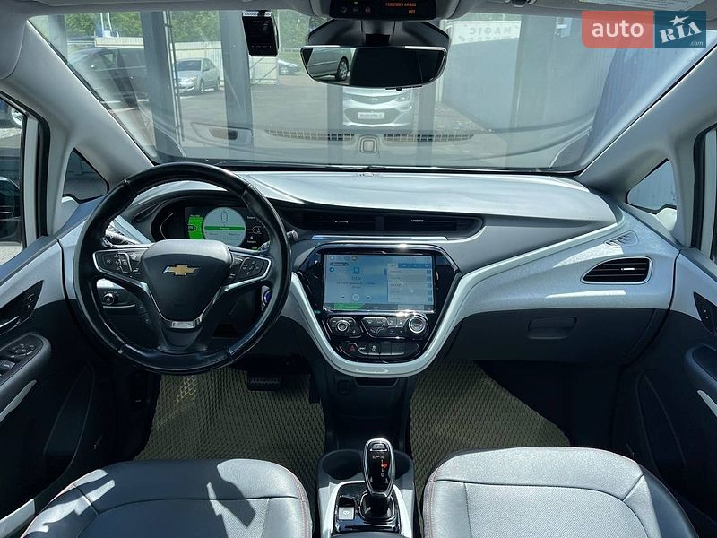 Хэтчбек Chevrolet Bolt EV 2020 в Киеве