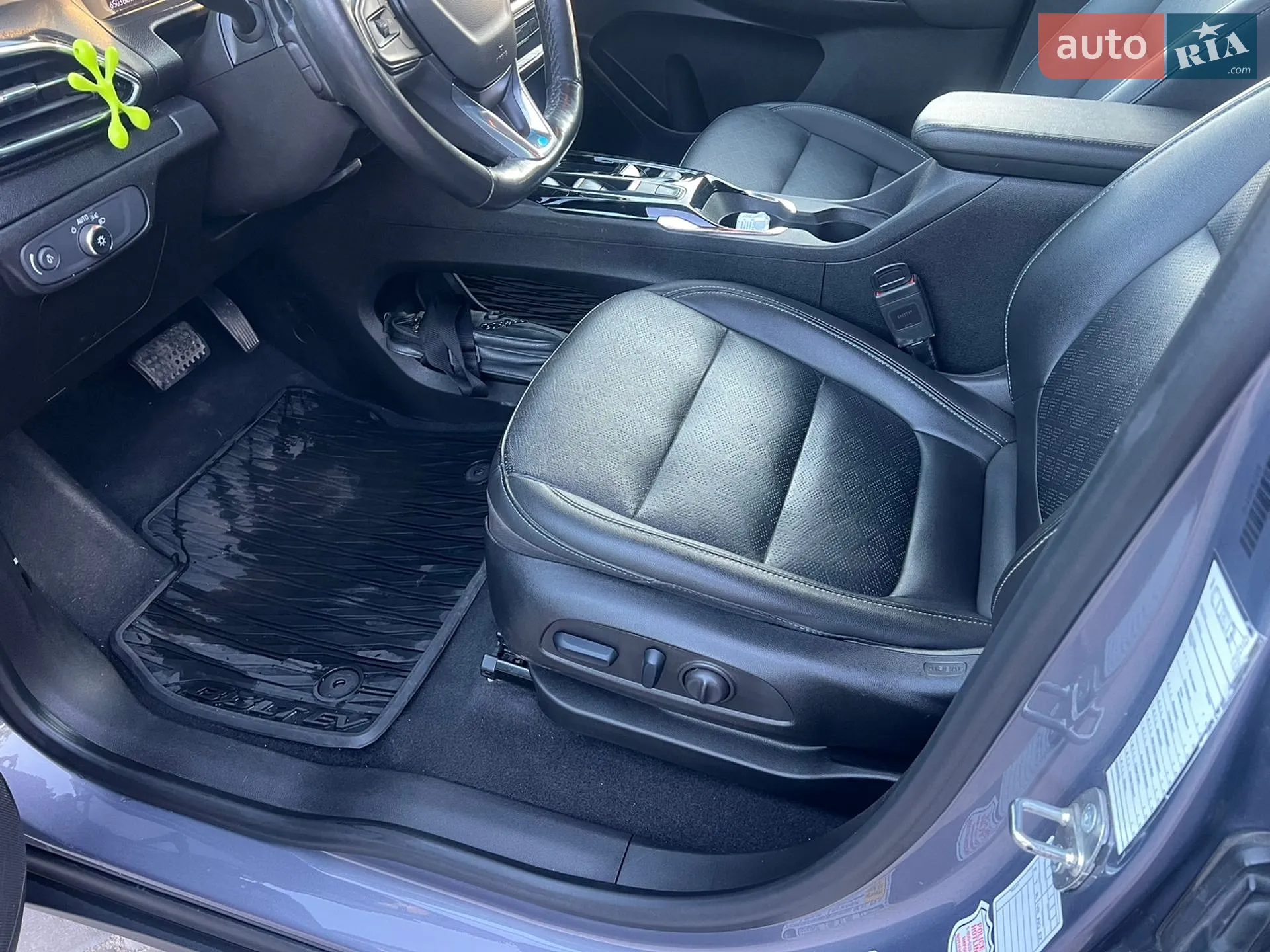 Chevrolet Bolt EV 2023 VIN 1G1FX6S04P4188913 фото оголошення 11 з 12