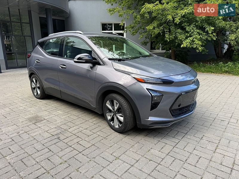 Хэтчбек Chevrolet Bolt EV 2021 в Киеве