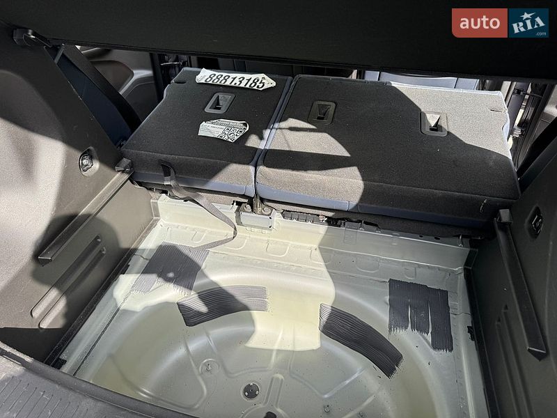 Хэтчбек Chevrolet Bolt EV 2021 в Киеве