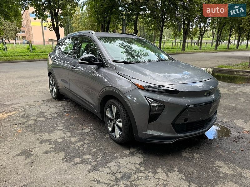 Хэтчбек Chevrolet Bolt EV 2021 в Киеве