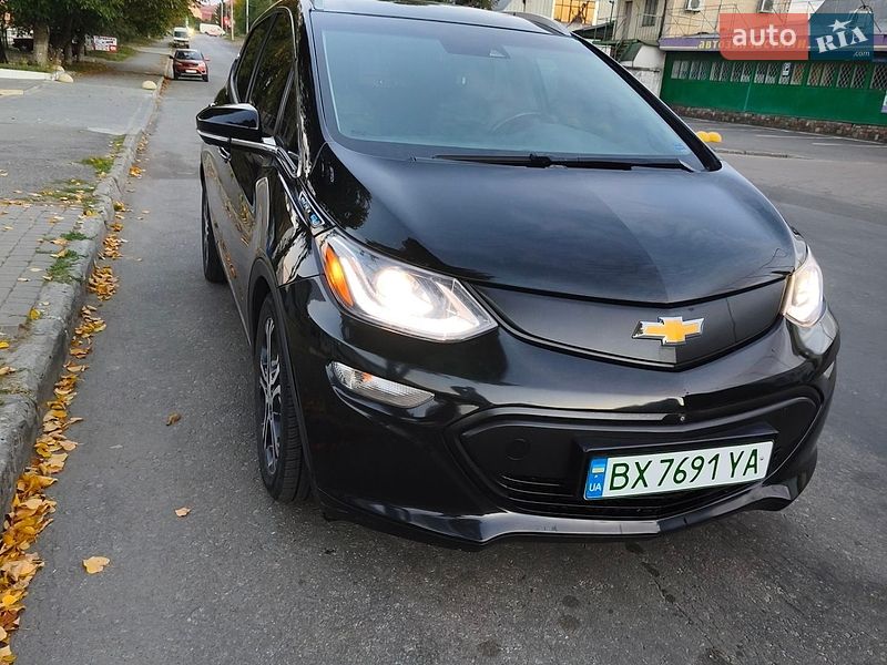 Хэтчбек Chevrolet Bolt EV 2018 в Хмельницком