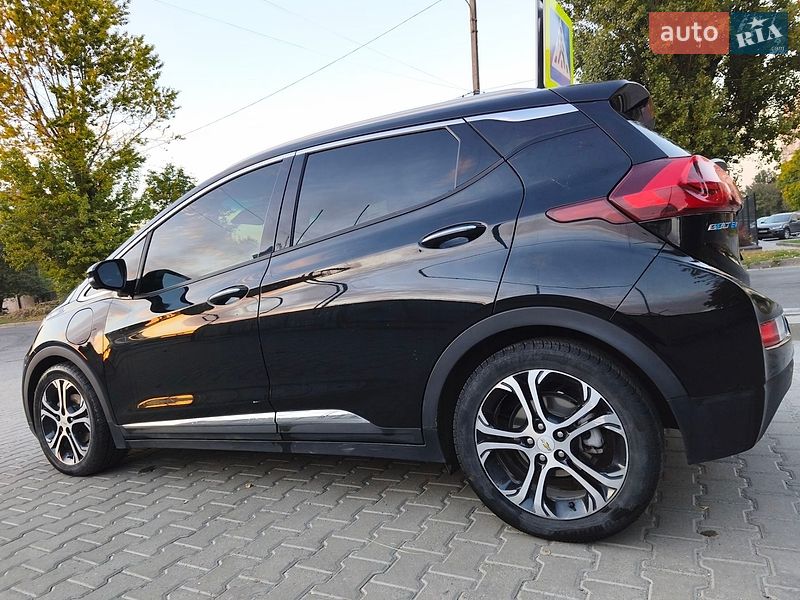Хэтчбек Chevrolet Bolt EV 2018 в Хмельницком