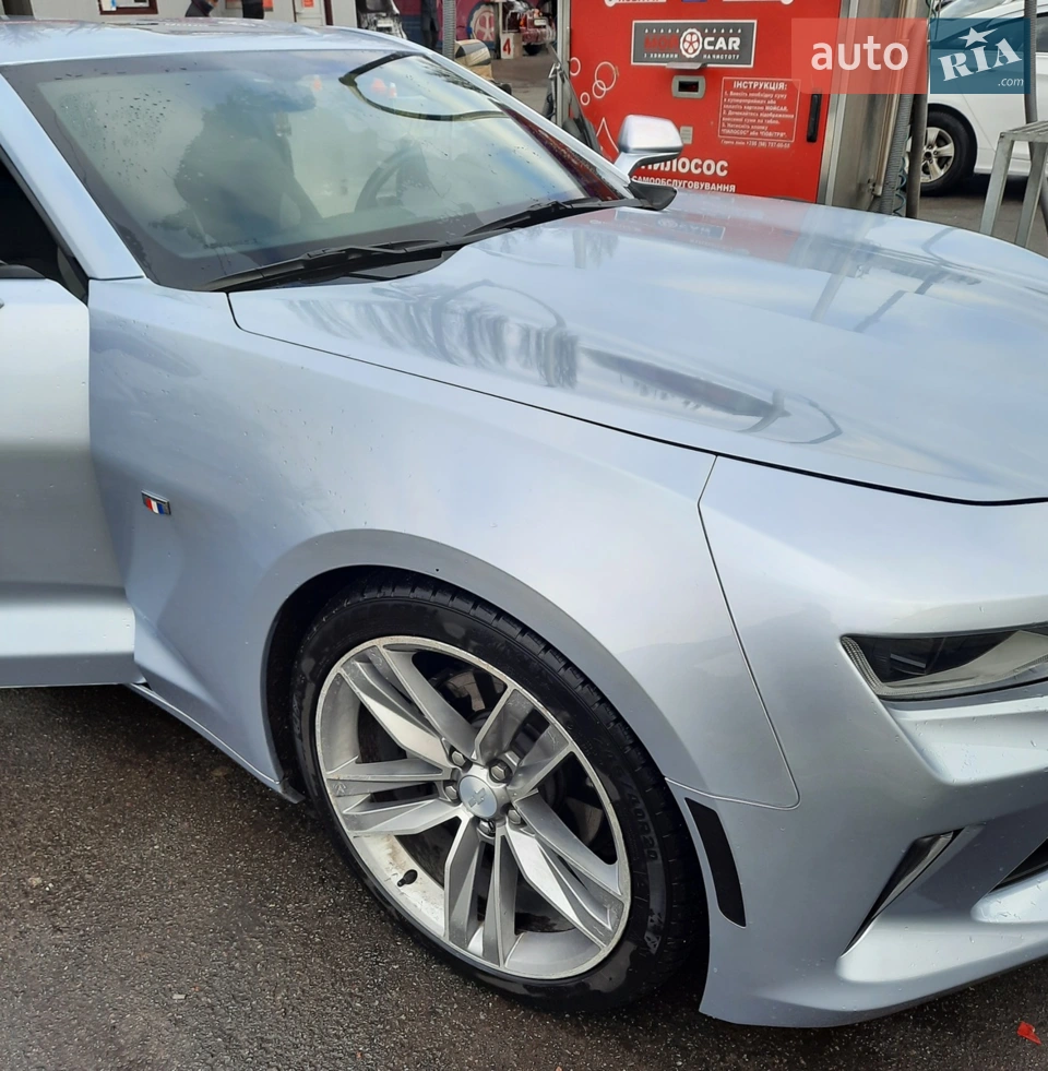 2017 Chevrolet Camaro - мініатюра 4