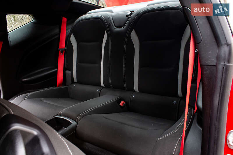 Купе Chevrolet Camaro 2019 в Львові