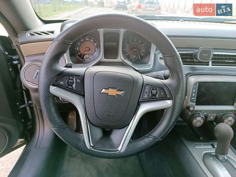 Купе Chevrolet Camaro 2015 в Киеве фото 16 Купе Chevrolet Camaro 2015 в Киеве