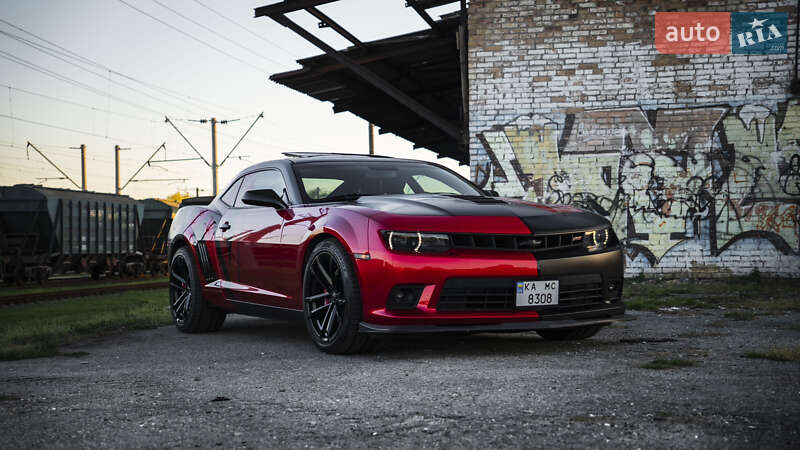Купе Chevrolet Camaro 2015 в 