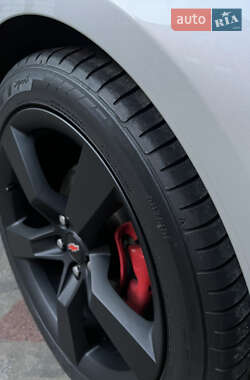 Купе Chevrolet Camaro 2012 в 