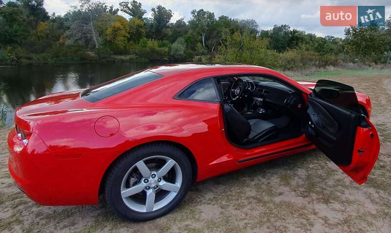 Купе Chevrolet Camaro 2011 в Дніпрі