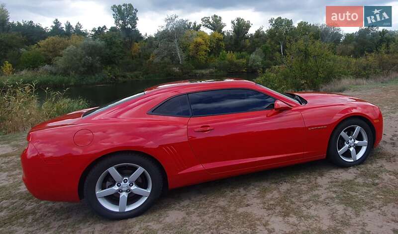 Купе Chevrolet Camaro 2011 в Дніпрі