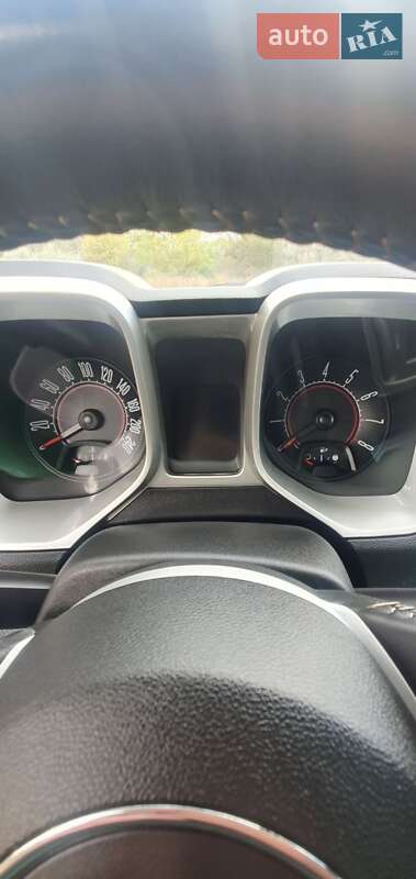 Купе Chevrolet Camaro 2011 в Дніпрі