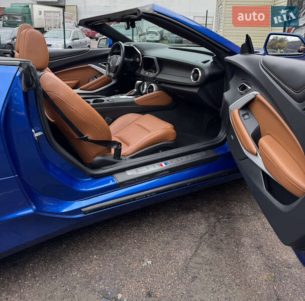 Кабриолет Chevrolet Camaro 2016 в Киеве фото 25 Кабриолет Chevrolet Camaro 2016 в Киеве