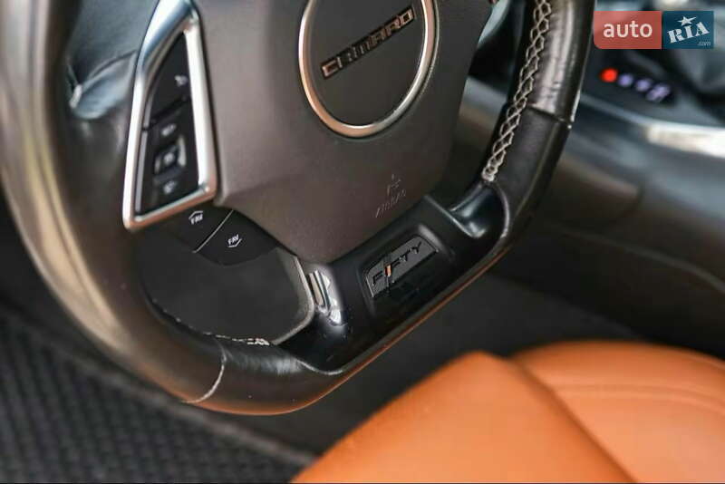 Кабриолет Chevrolet Camaro 2017 в Киеве