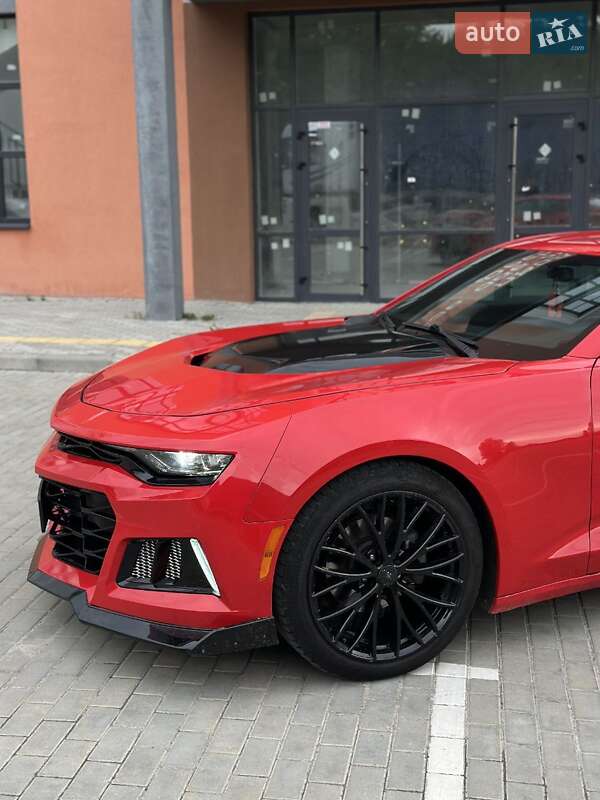 Купе Chevrolet Camaro 2019 в Львове