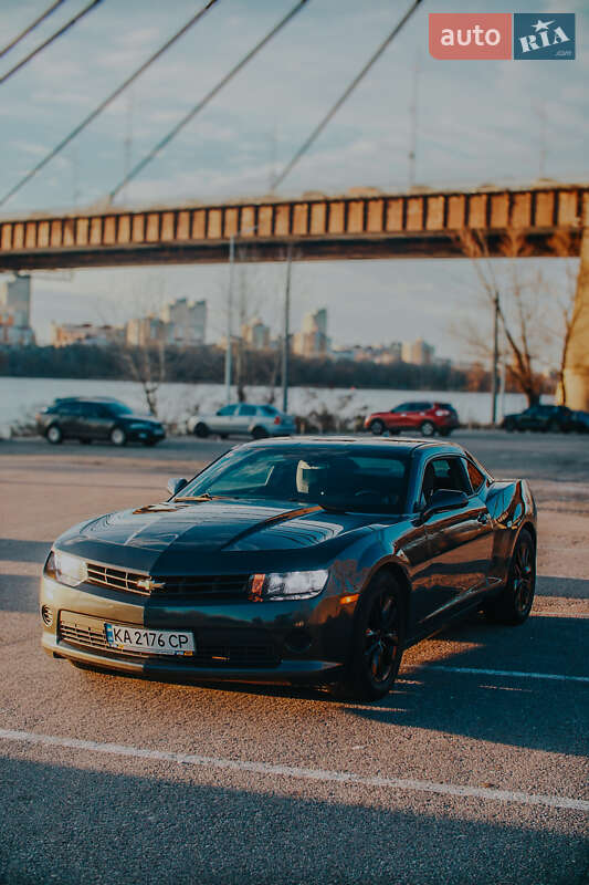 Купе Chevrolet Camaro 2015 в Киеве