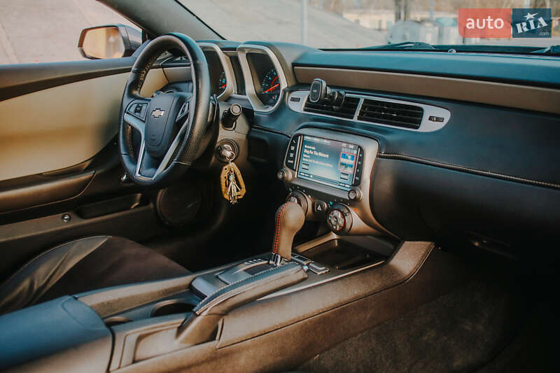 Купе Chevrolet Camaro 2015 в Киеве