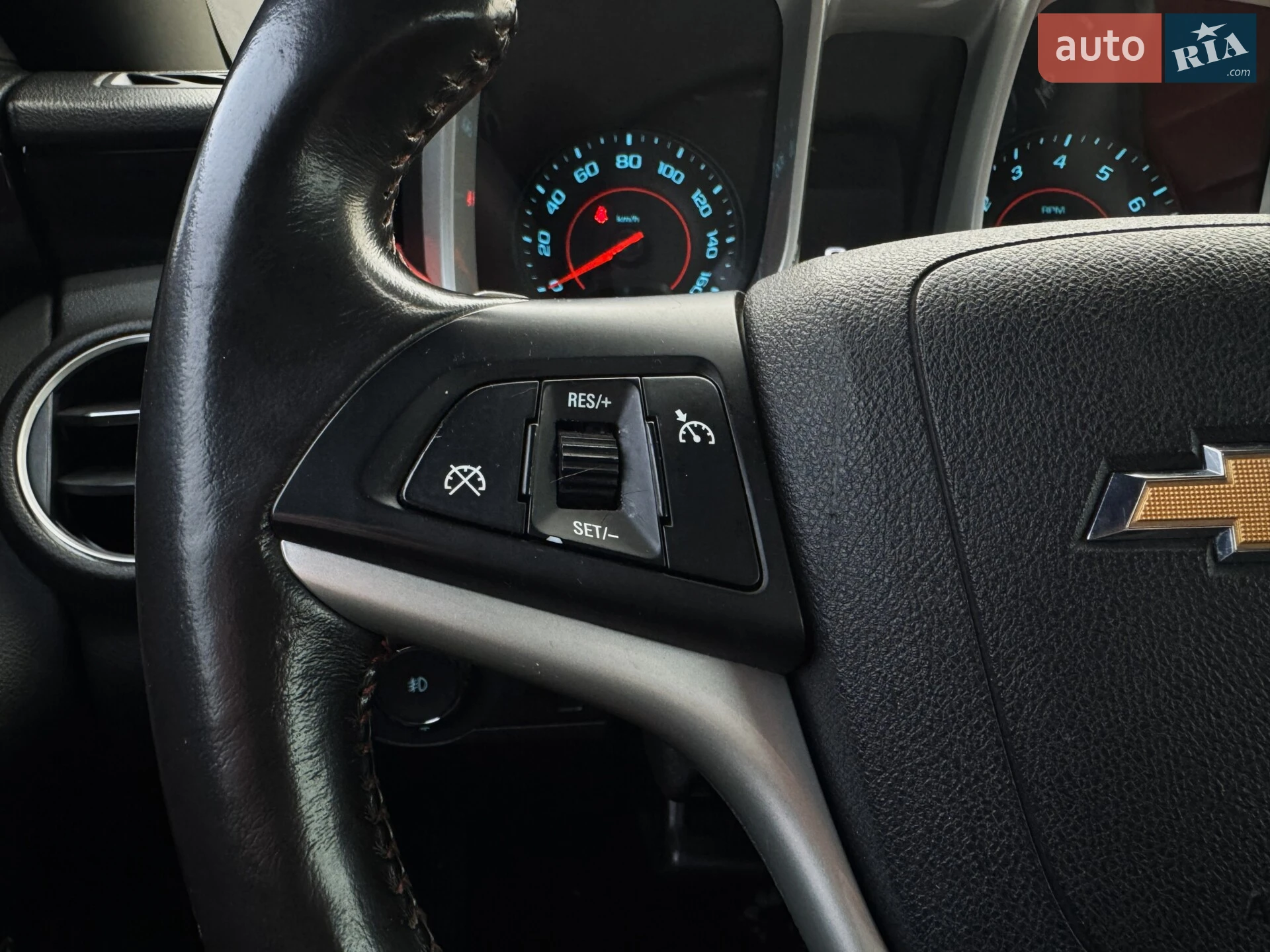 2015 Chevrolet Camaro - мініатюра 20