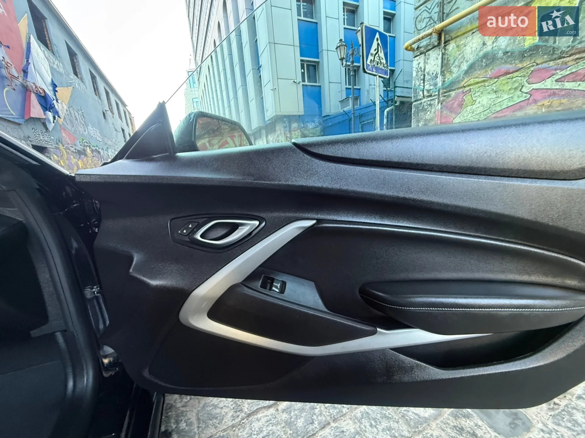 2019 Chevrolet Camaro - мініатюра 66