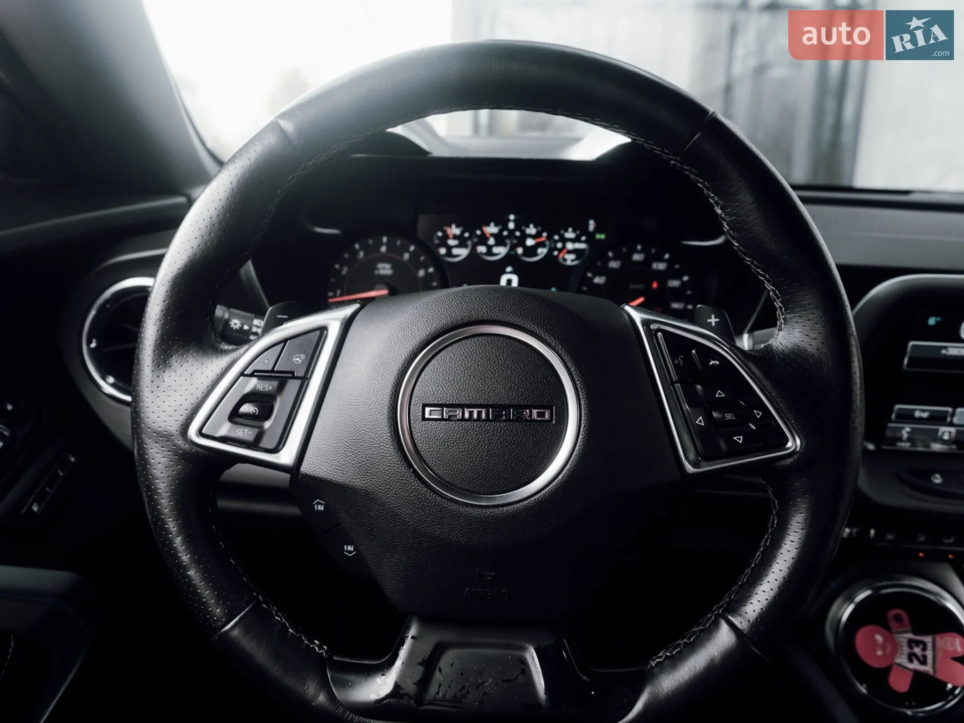 2016 Chevrolet Camaro - мініатюра 23