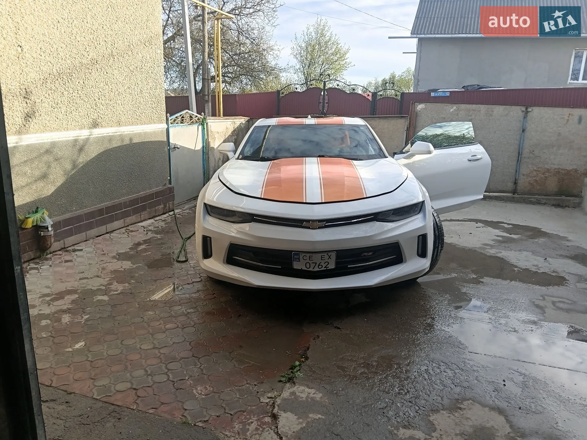 2016 Chevrolet Camaro - мініатюра 2