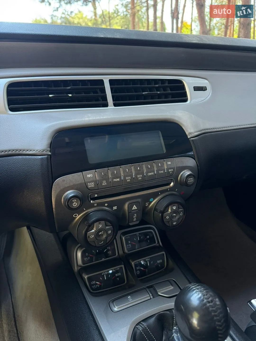 2011 Chevrolet Camaro - мініатюра 28