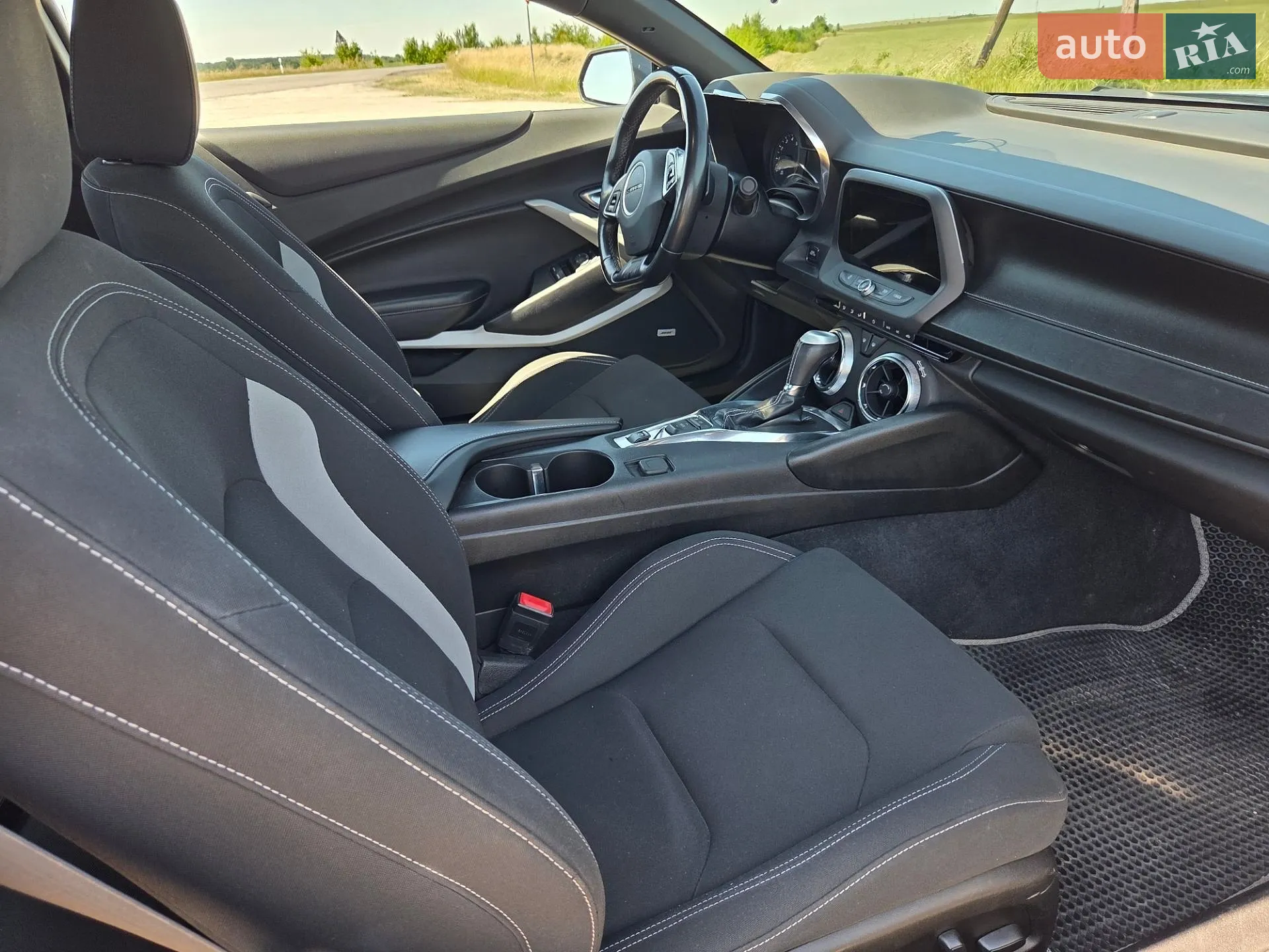 2018 Chevrolet Camaro - мініатюра 11