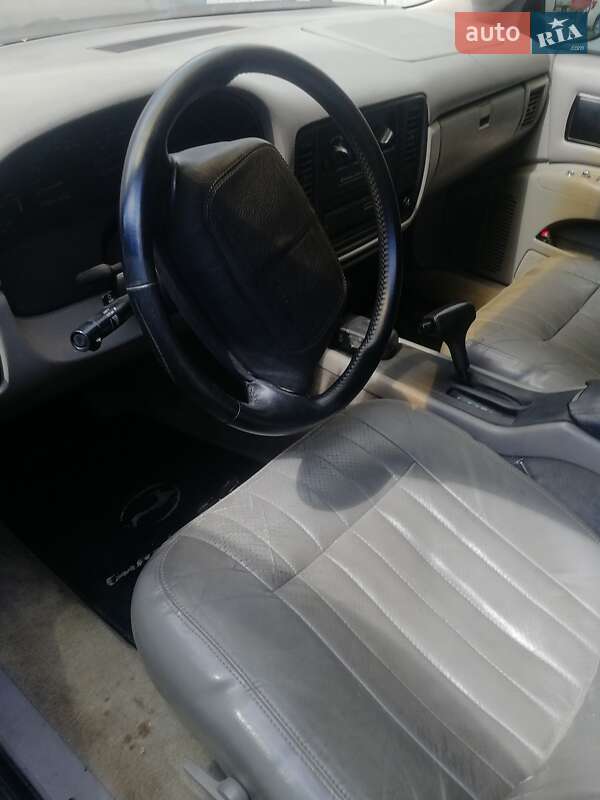 Седан Chevrolet Caprice 1996 в Киеве