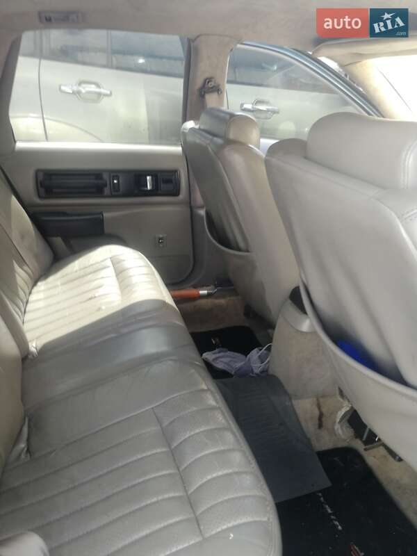 Седан Chevrolet Caprice 1996 в Киеве