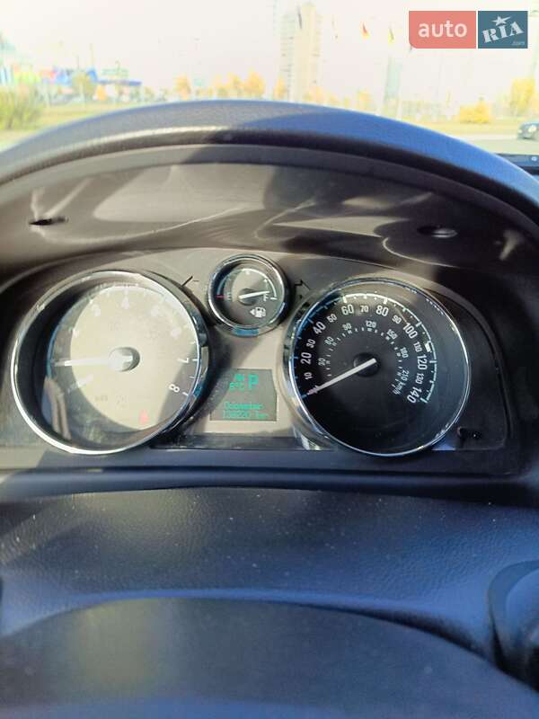 Позашляховик / Кросовер Chevrolet Captiva Sport 2014 в Києві