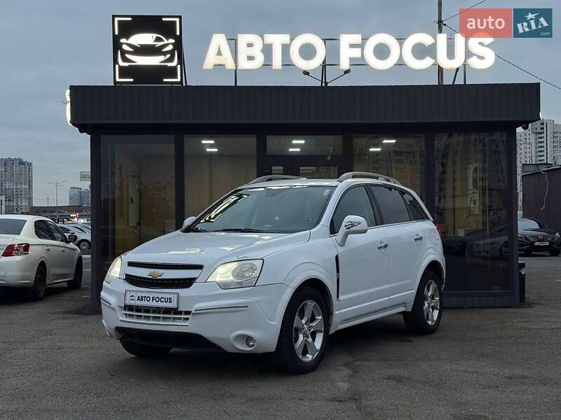 Внедорожник / Кроссовер Chevrolet Captiva Sport 2014 в Киеве