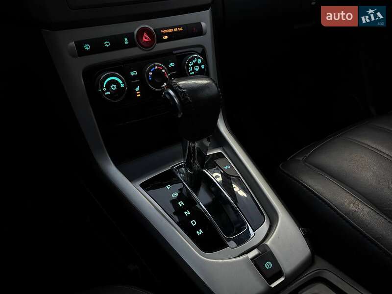 Внедорожник / Кроссовер Chevrolet Captiva Sport 2014 в Киеве