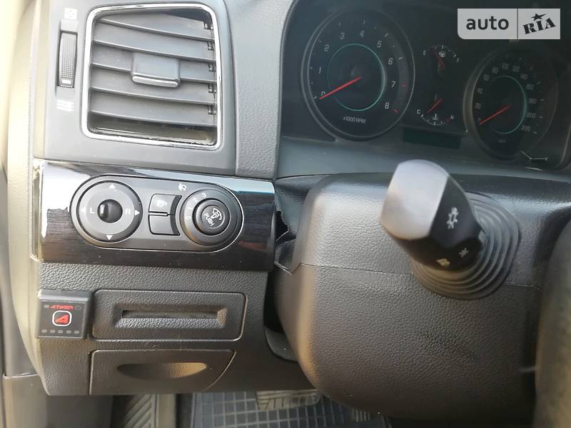 Позашляховик / Кросовер Chevrolet Captiva 2012 в Харкові